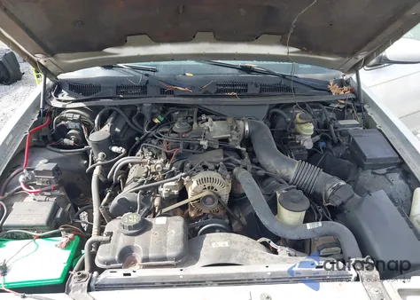 2002 Mercury Grand Marquis Ls z USA, uszkodzony, nr VIN 2MEFM75W52X650708